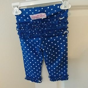 SOLD Ruffle butts Capri leggings